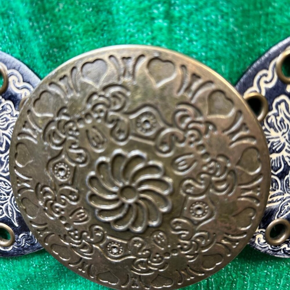Women’s Vintage Concho Leather Belt Floral Western Boho Brass Buckle 34 - Picture 3 of 6